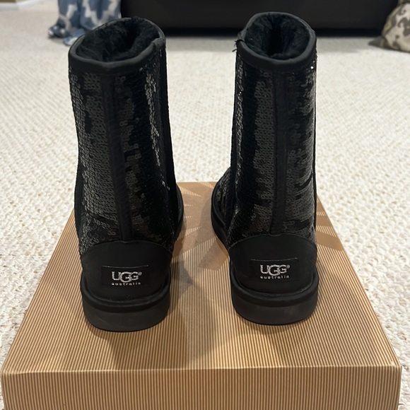 Ugg boots - Picture 4 of 4